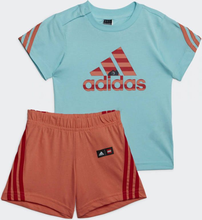 adidas x Classic LEGOÂ® T shirt en Broek Set